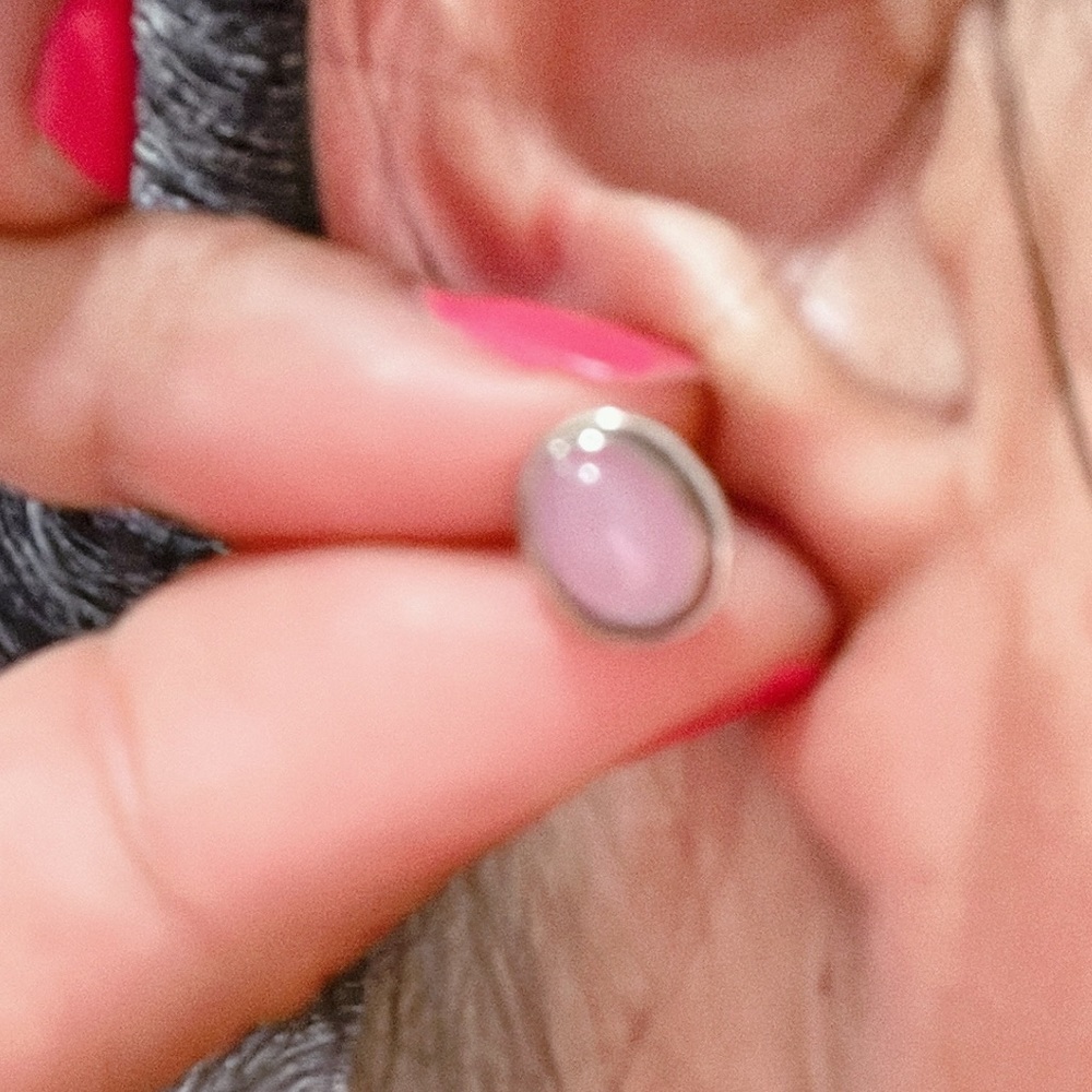 Rose quartz stud earrings. - Picture 5 of 5
